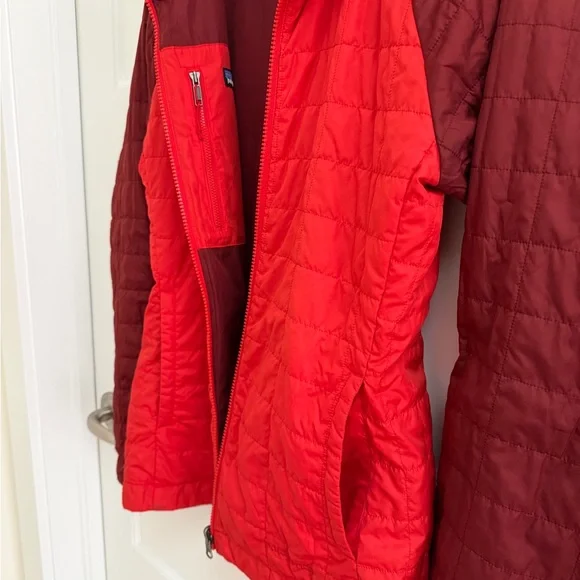 Women’s Patagonia 3-In-1 Snowbelle Jacket Reversible Liner - Picture 6 of 6